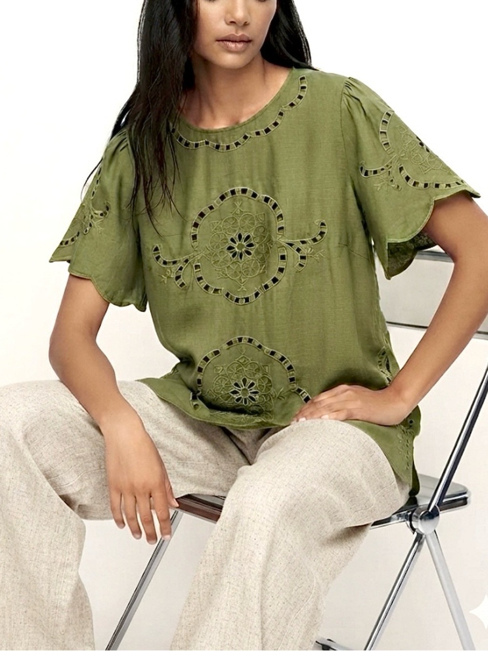CALLIGRAPHIE WOMEN EYELET CUTOUT TOP 2X/3X LINEN BLD BELL SLV FEMININE COASTAL